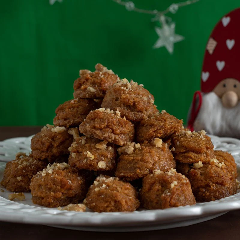 Fresh Greek Melomakarona – Handcrafted Honey Cookies (1kg) - Image 3